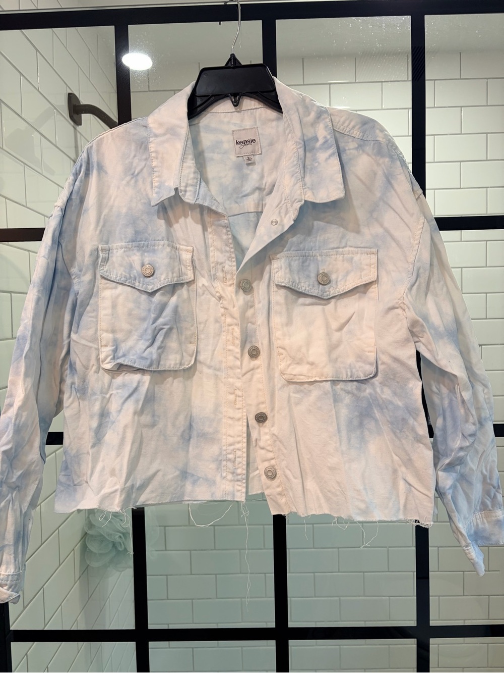 Kensie Light Blue Tie-Dye Cropped Utility Jacket